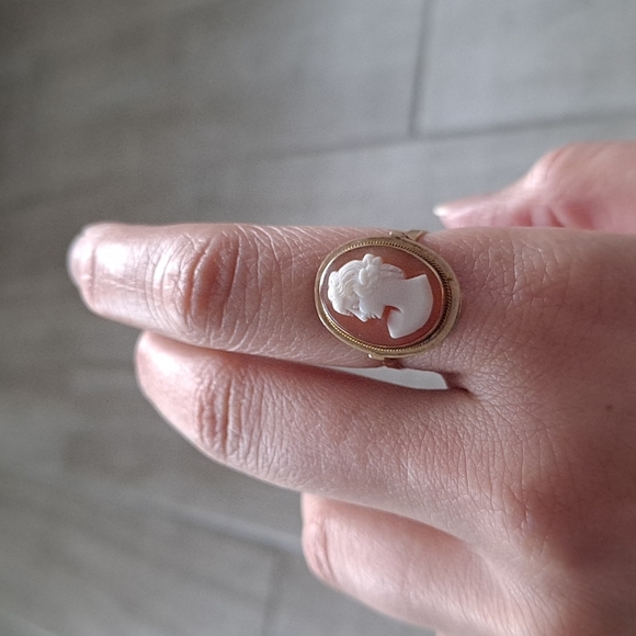 14K gold cameo ring - Picture 13 of 13